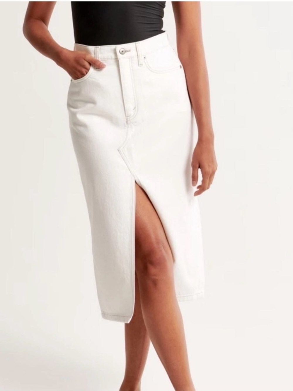 Abercrombie & Fitch White Straight-Leg Jeans Skirt size 6